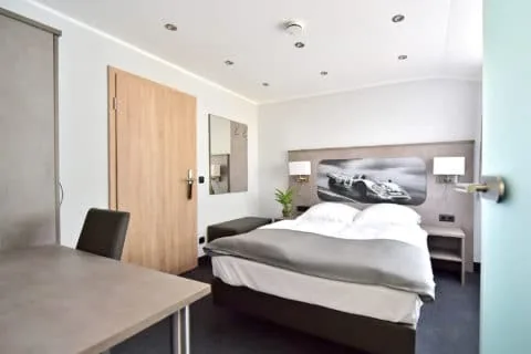GT3 Hotel — photo 1